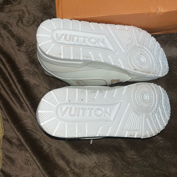 Louis Vuitton shoe maxi white - Picture 8 of 10